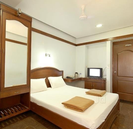 Grand Palace Stay تشيدامبارام المظهر الخارجي الصورة
